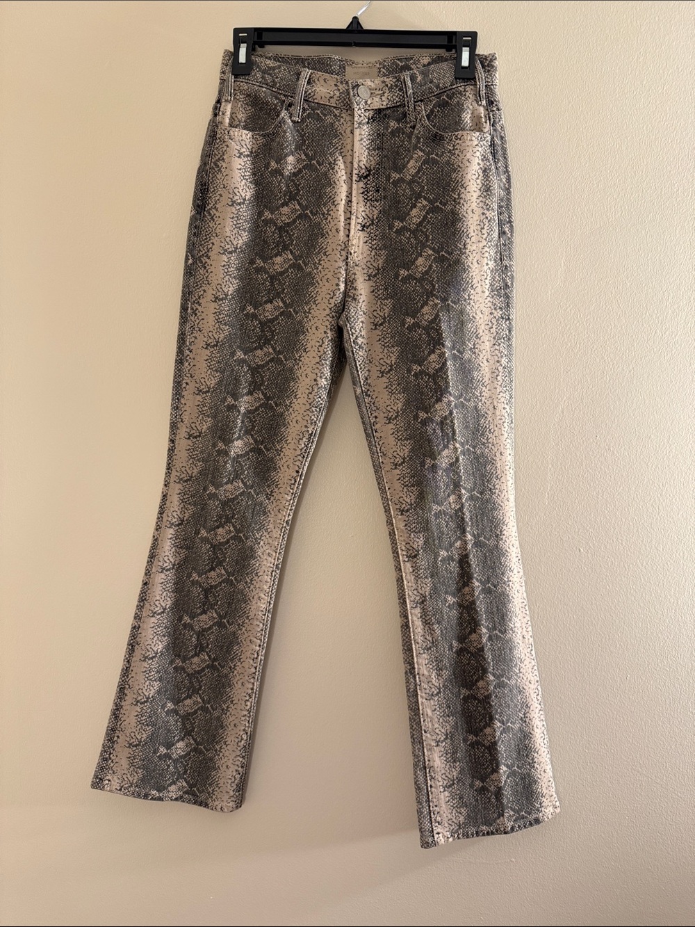 MOTHER The Hustler Flood Boa Babe Flare Jeans - Picture 3 of 11